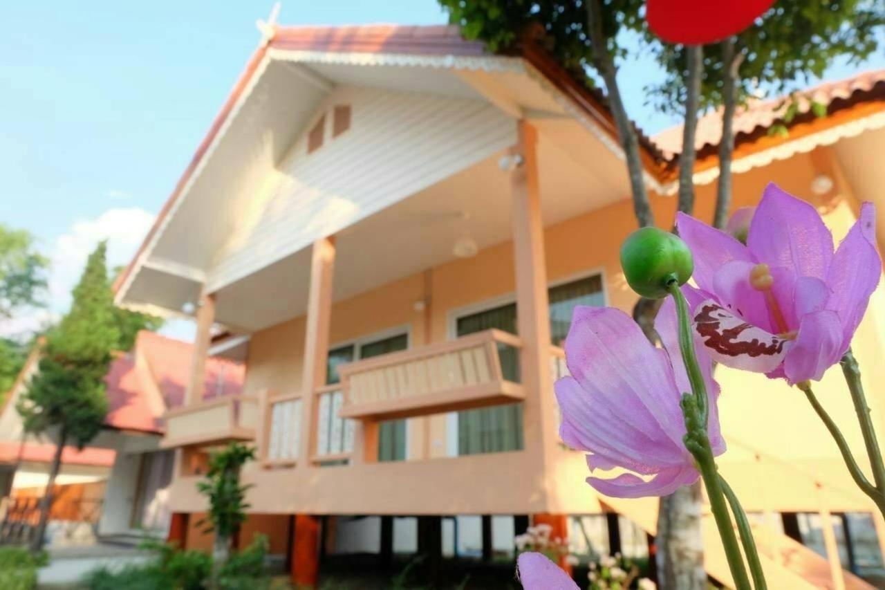Baanpufa Resort Ban Huai Maenam Noi Екстериор снимка